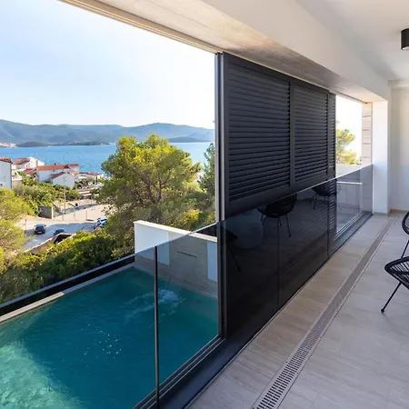 Сasa de vacaciones 4 Bedroom Awesome In