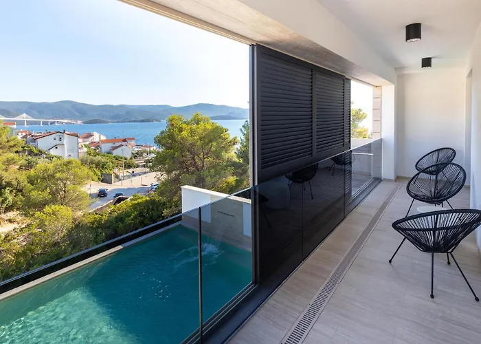 Сasa de vacaciones 4 Bedroom Awesome In