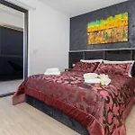 Awesome Home In Komarna